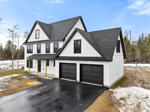 673 Streamside Ave, Hermon, ME 04401