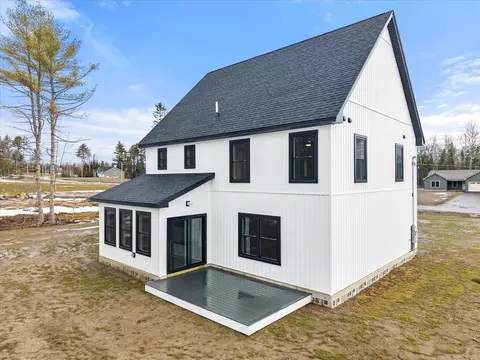Exterior - 673 Streamside Ave, Hermon, ME 04401 photo 2 of 9