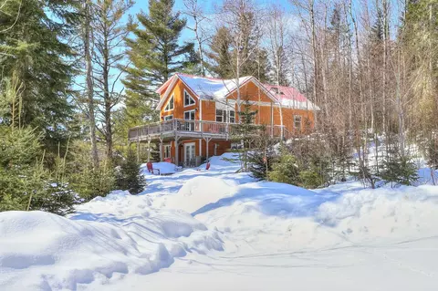 20 Mahara Ln, Rangeley, ME 04970