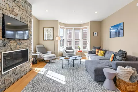 105 India St #2, Portland, ME 04101