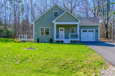 17 Youngs Ln #17, Freeport, ME 04032