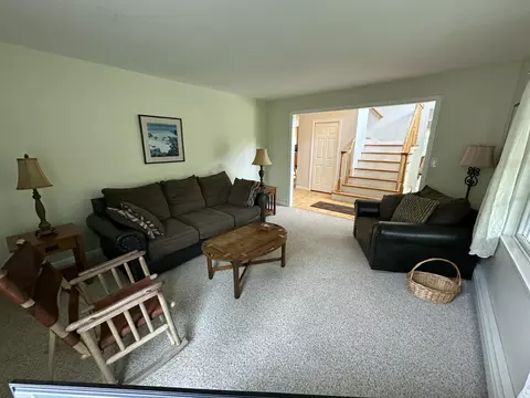 Living - 15 Cooley Ln, Ogunquit, ME 03907 photo 3 of 5