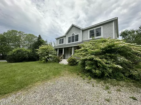 Exterior - 15 Cooley Ln, Ogunquit, ME 03907 photo 2 of 15