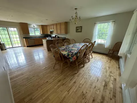 Dining - 15 Cooley Ln, Ogunquit, ME 03907 photo 1 of 3
