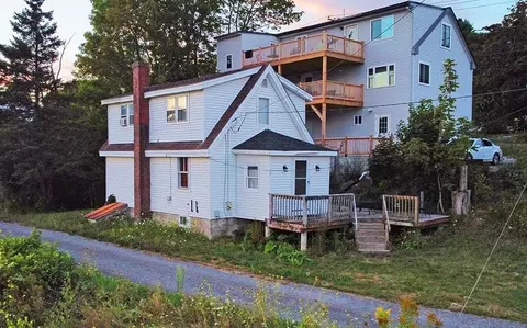 3 Steamboat Wharf Ln, Bucksport, ME 04416