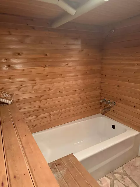 Bath - 310 Katahdin Ave, Millinocket, ME 04462 photo 5 of 5