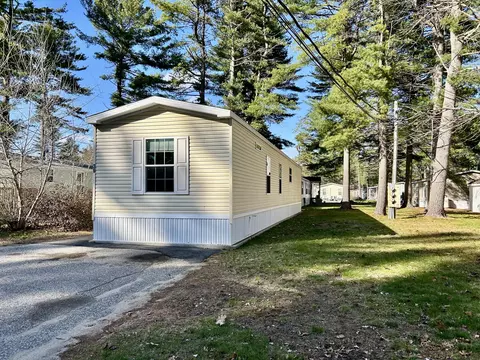 36 Franklin Pkwy, Brunswick, ME 04011