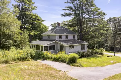 74 76 Bay St, Boothbay Harbor, ME 04538