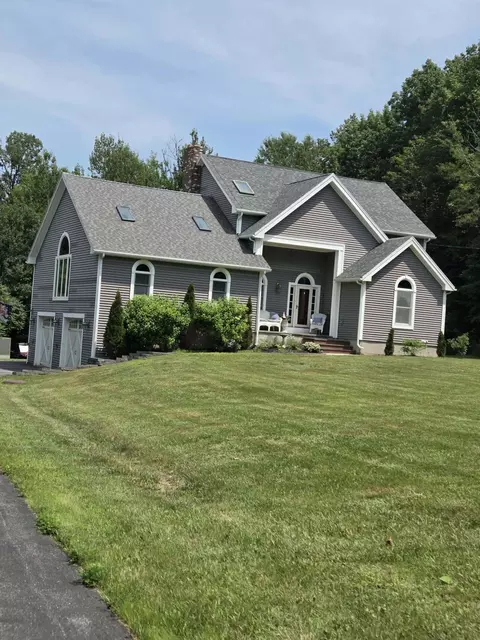 88 Sweet Rd, Lincoln, ME 04457