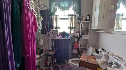 Bath - 42 Main St, Windham, ME 04062 photo 1 of 1