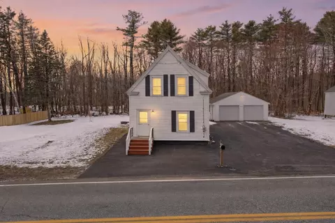 442 River Rd, Windham, ME 04062