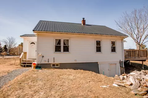 213 S Belfast Ave, Augusta, ME 04330