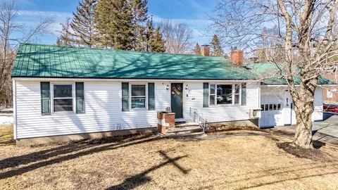 1125 W Main St, Dover Foxcroft, ME 04426
