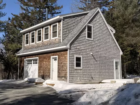 347 Ellsworth Rd, Blue Hill, ME 04614