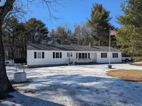 25 Onamor Dr, Newfield, ME 04095