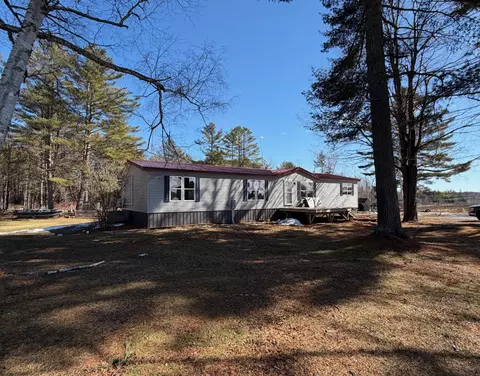 79 Pleasant Vale Rd, Corinna, ME 04928