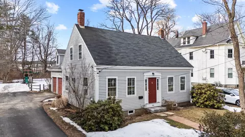 166 E Main St, Yarmouth, ME 04096