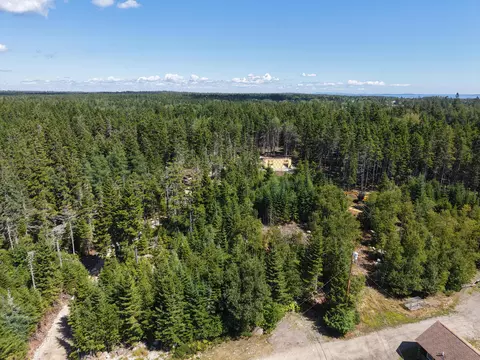 12 Jamestown Rd, Vinalhaven, ME 04863 photo 11