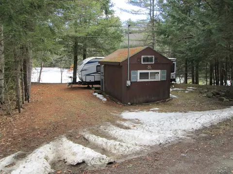 107 Mcquarrie Rd, Vassalboro, ME 04989