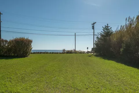 221 Beach Ave, Kennebunk, ME 04043 photo 4