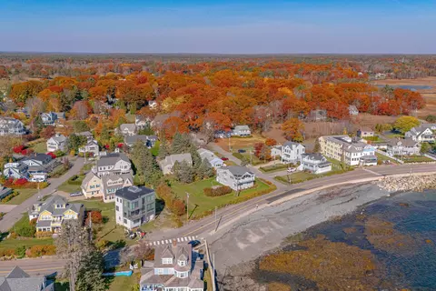 221 Beach Ave, Kennebunk, ME 04043 photo 5