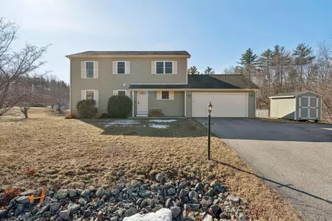 3 Lyndsay Rd, Sanford, ME 04073