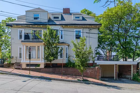 3 Crescent St, Portland, ME 04102