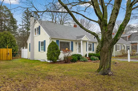 122 Providence Ave, South Portland, ME 04106