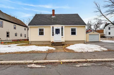 26 Vernon St, Saco, ME 04072