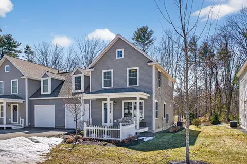 17 Webhannet Pl #11, Kennebunk, ME 04043