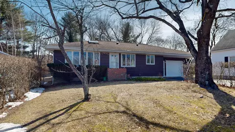 17 Shank St, Lewiston, ME 04240