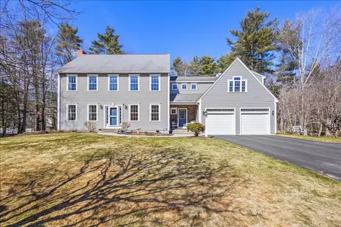 2 Bornheimer Pl, Scarborough, ME 04074