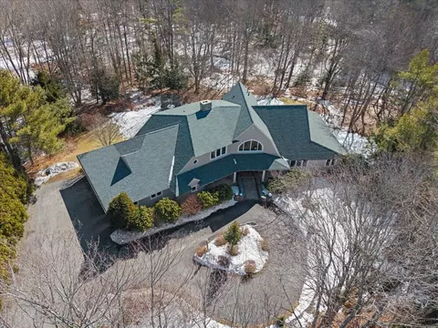 5 Wildwood Ln, Scarborough, ME 04074