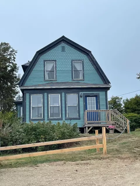 7 Townsend Ln, Lubec, ME 04652