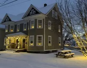 Exterior - 88 Pine St, Millinocket, ME 04462 photo 2 of 4