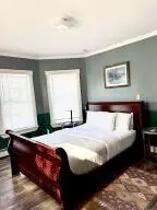 Bedroom - 88 Pine St, Millinocket, ME 04462 photo 2 of 6
