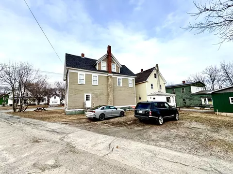 Exterior - 88 Pine St, Millinocket, ME 04462 photo 3 of 5