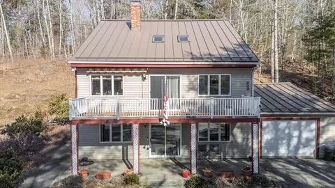 50 Woodledge Ln, Thomaston, ME 04861