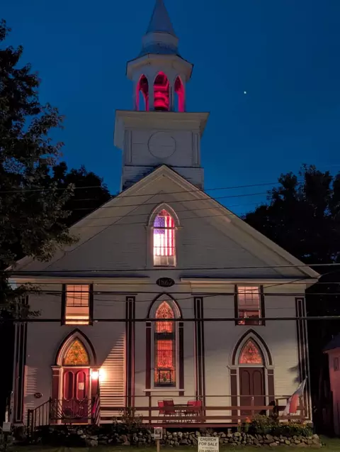 83 Main St, Phillips, ME 04966