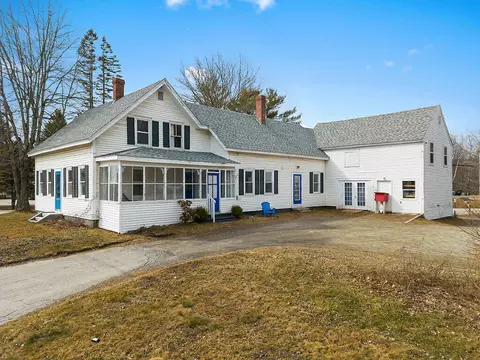 903 Western Ave, Manchester, ME 04351