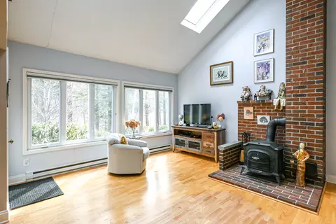 19 Karynel Dr #19, South Portland, ME 04106