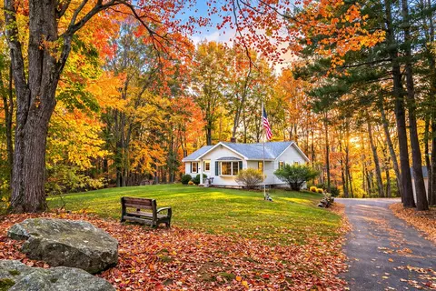89 Boyds Corner Rd, South Berwick, ME 03908