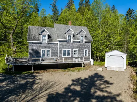 11 Sardine Way, Lubec, ME 04652