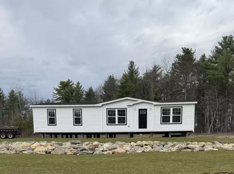 78 Anderson Dr, Leeds, ME 04263