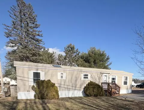 15 Sanders Rd, Livermore, ME 04253
