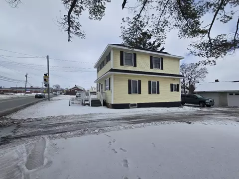 15 Bennett Dr, Caribou, ME 04736