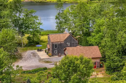 84 Dewmar Ln, Union, ME 04862