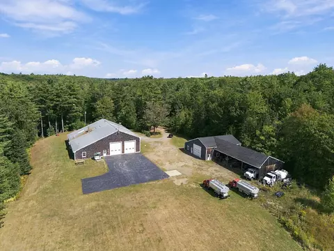 55 Town Farm Ln, Whitefield, ME 04353