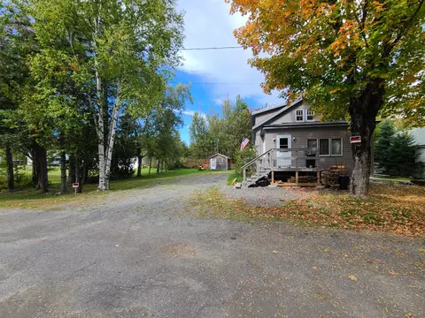 8 Blakely St, Stacyville, ME 04777