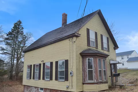 42 Shackford St, Eastport, ME 04631
